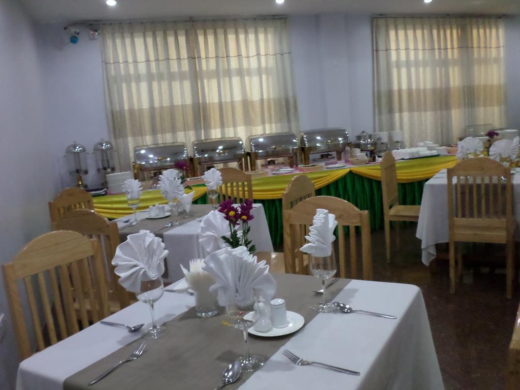 Hotel 7 Mile Yangon Ngoại thất bức ảnh