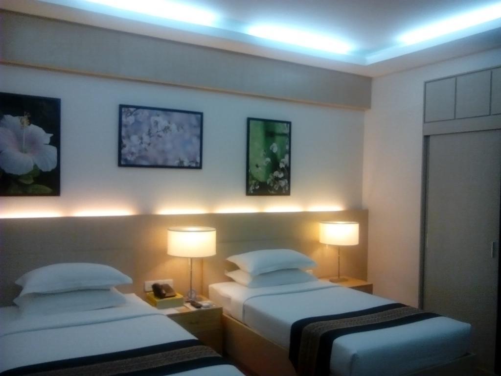 Hotel 7 Mile Yangon Ngoại thất bức ảnh