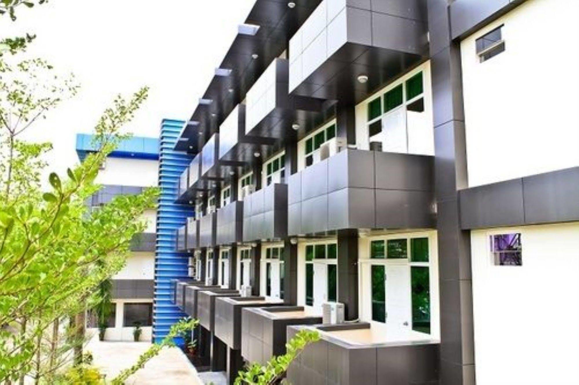 Hotel 7 Mile Yangon Ngoại thất bức ảnh
