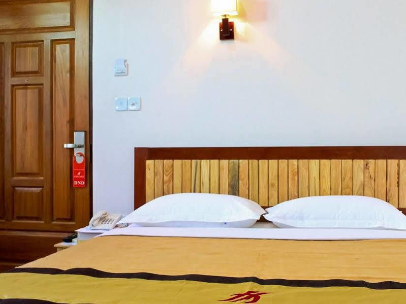 Hotel 7 Mile Yangon Ngoại thất bức ảnh